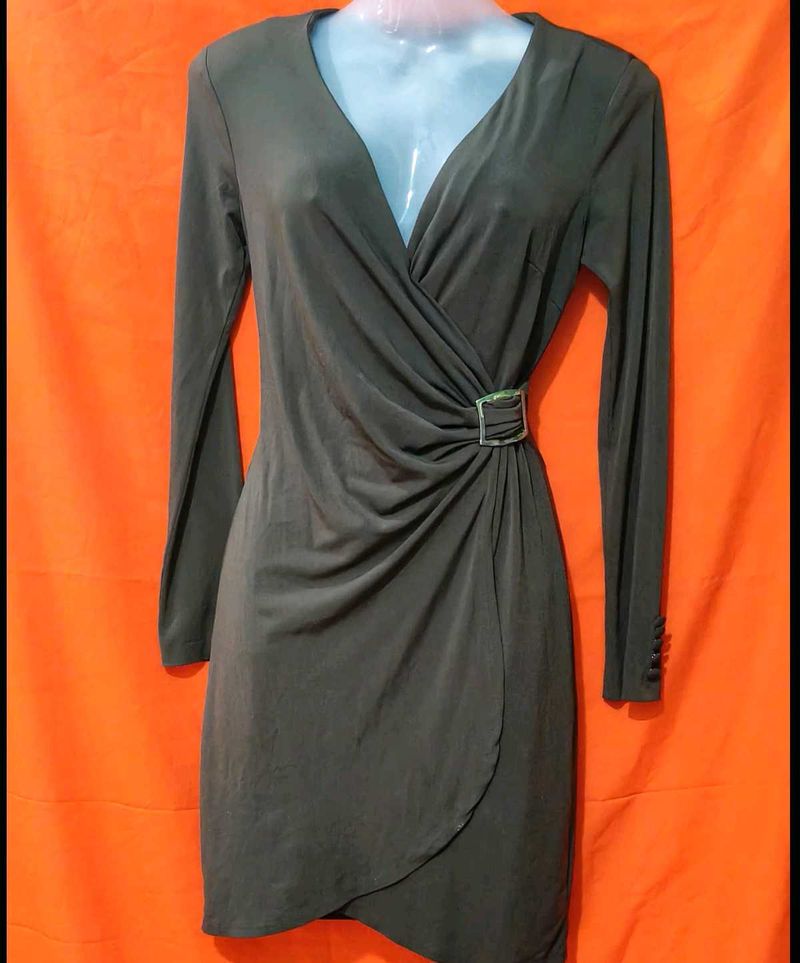 Elegant Wrap Dress With Buckle And Chain On Back