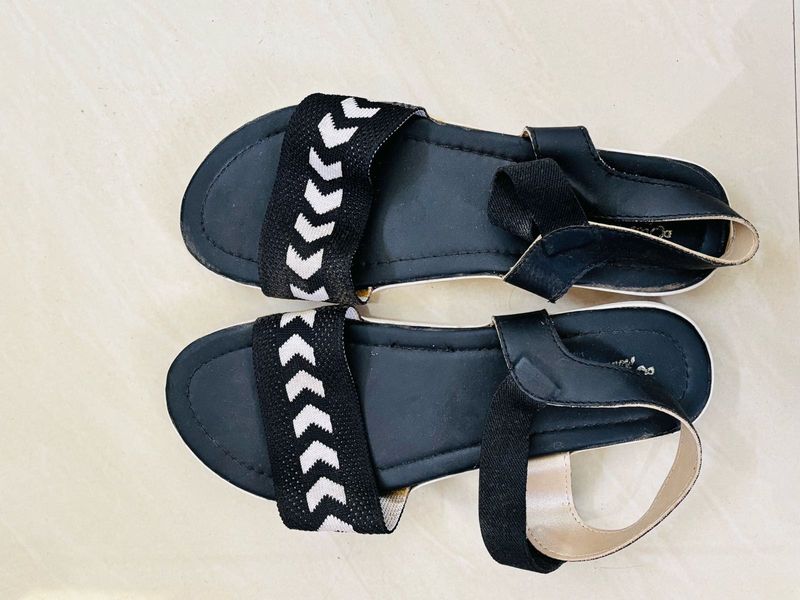 Flat Sandal