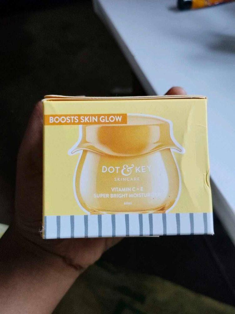 DOT&amp;KEY VIT-C MOISTURIZER