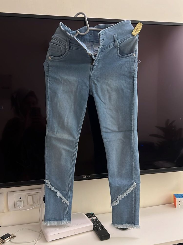 Frayed Hem High Waisted Jeans