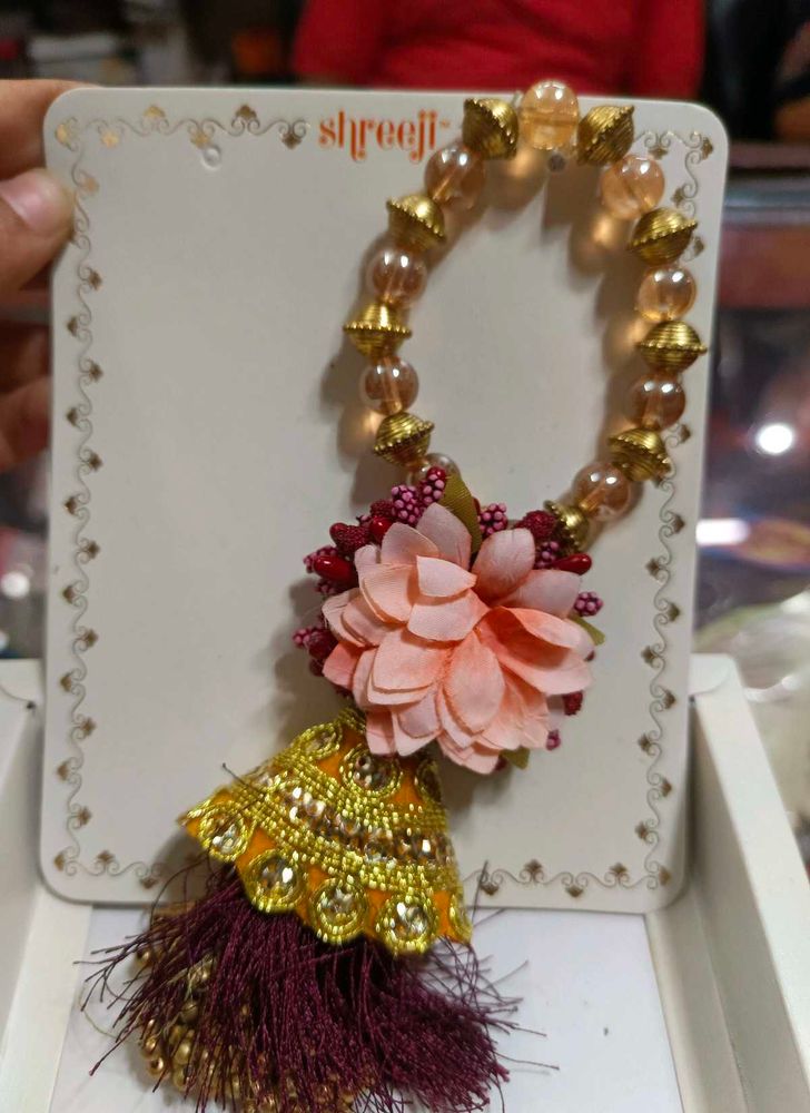 Shreeji Floral  Lumba Bhabi Raakhi
