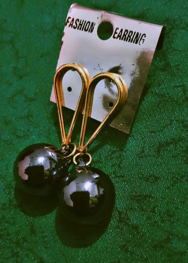 Fashionable Drop Earrings