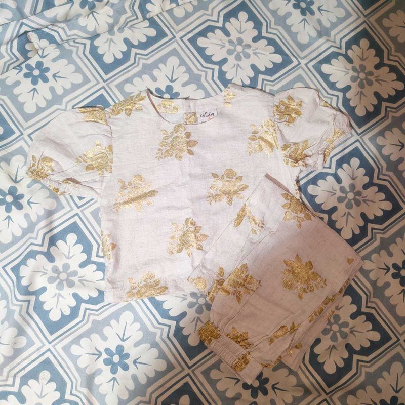 Girls&#39; Gold Floral Outfit