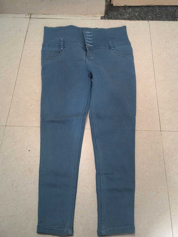 Blue High-Waisted Skinny Jeans