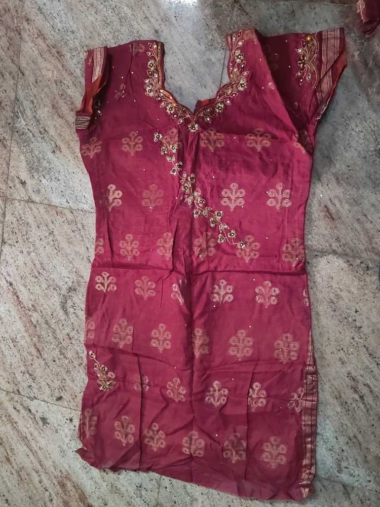 Embroidered Kurta Set