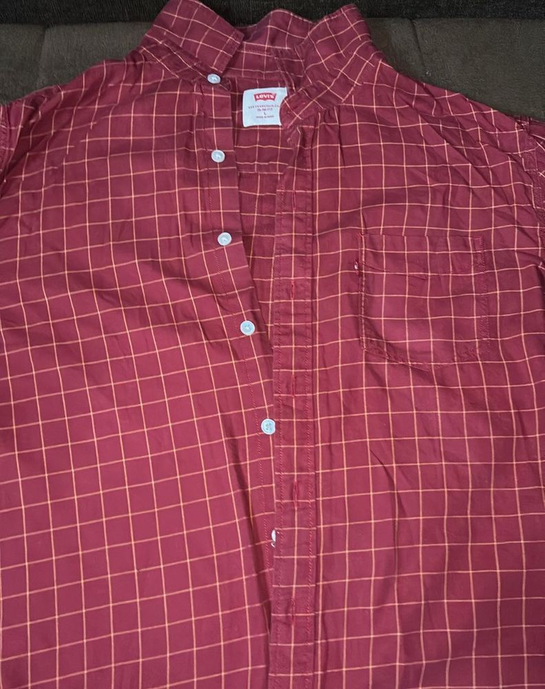 Levi&#39;s Maroon Plaid Shirt