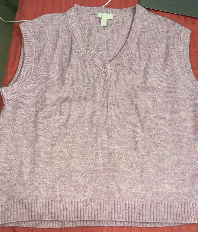 Women Vest In size S