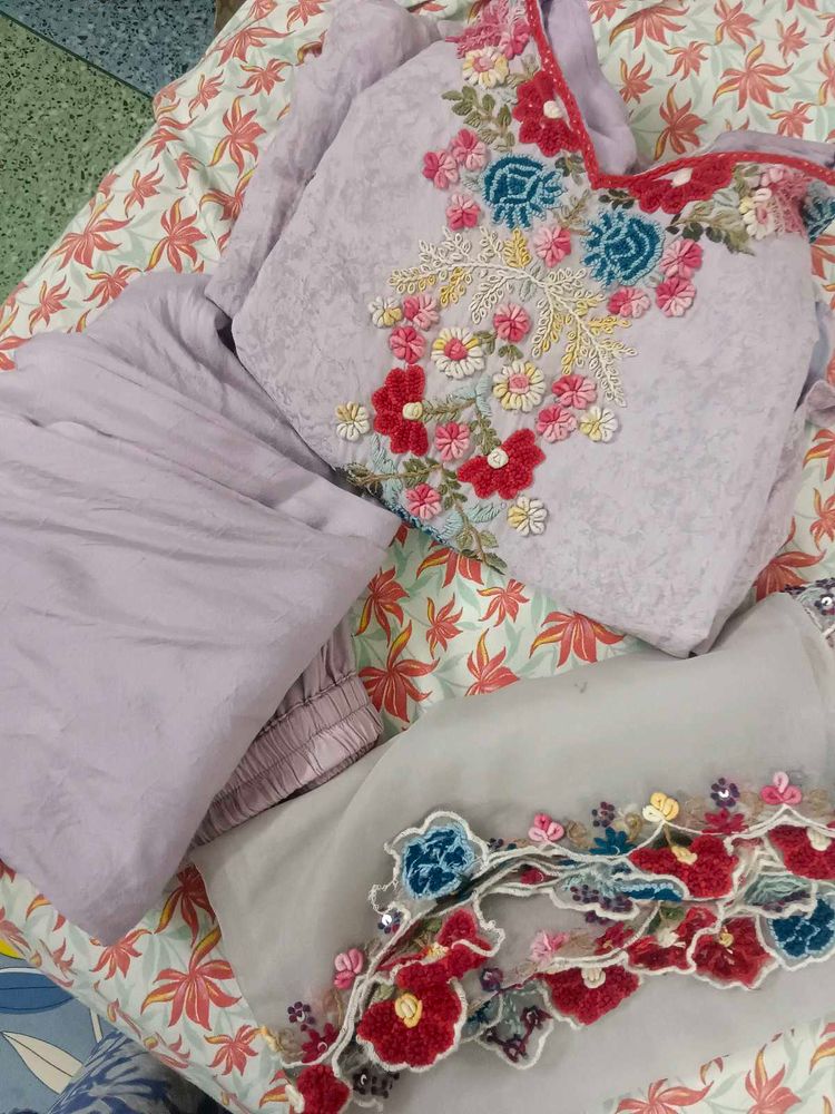Lavender Pakistani Suit