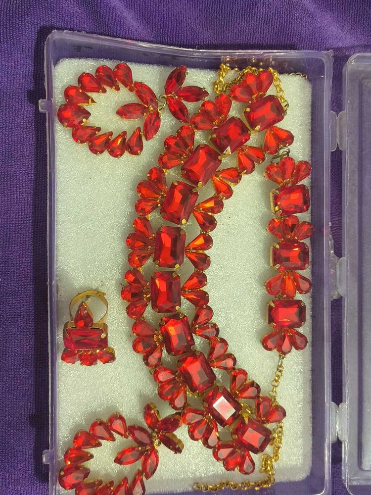 Red Jewelry Set