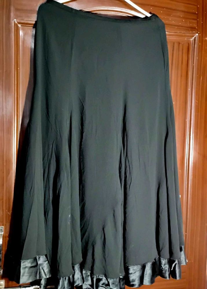 Elegant Black Skirt