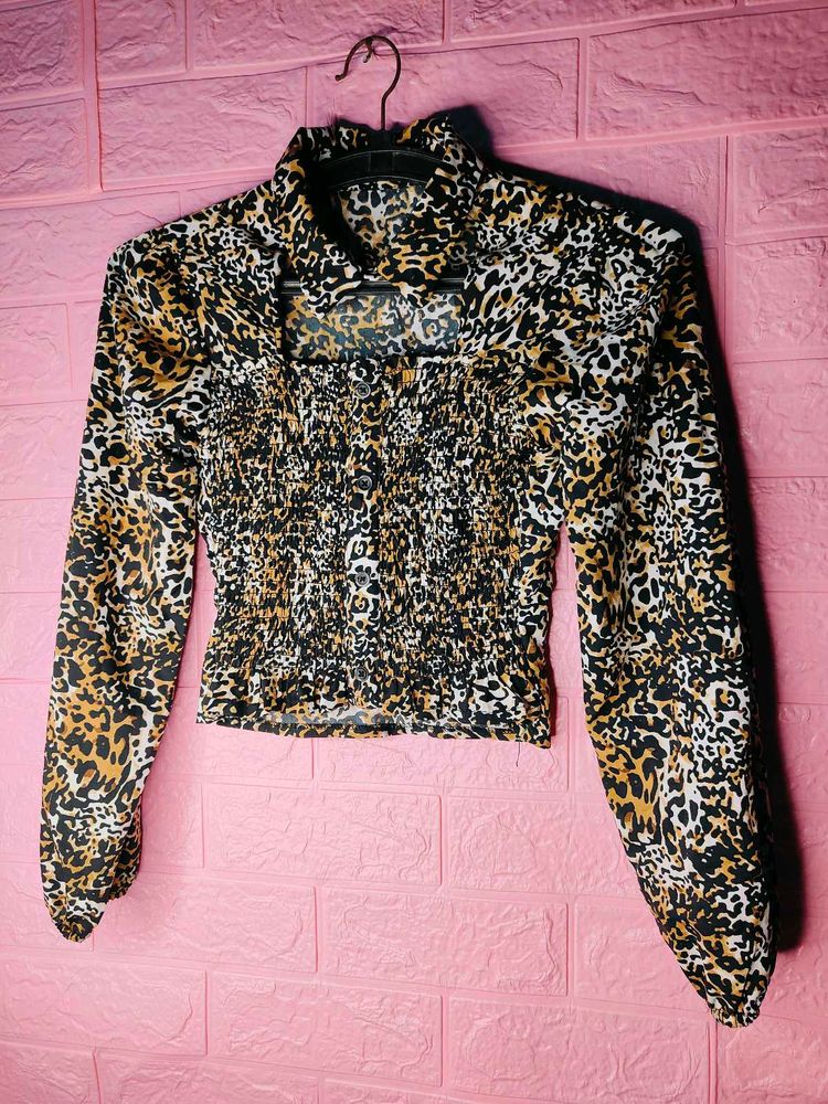 Leopard Print Crop Top 🤎