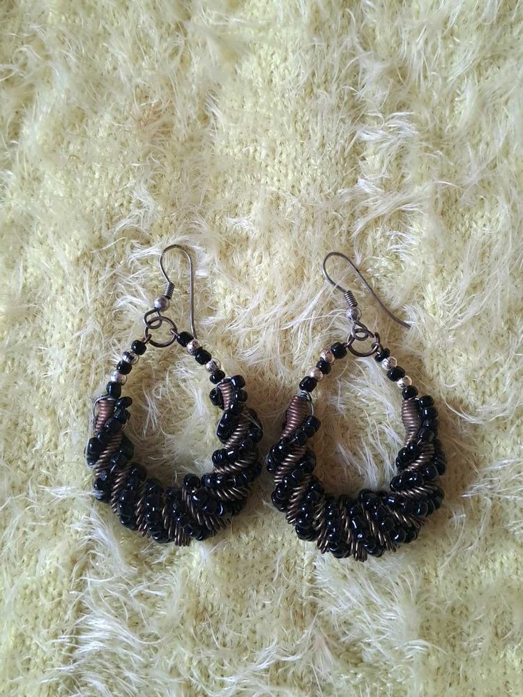 Handmade Beaded Basket Earrings✨