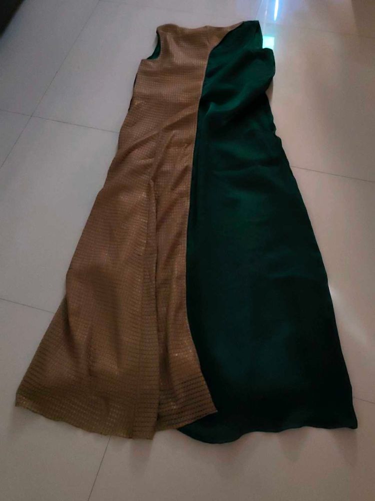 Beautiful Gown,Use Ik Do Baar Kiya Hain Bs.