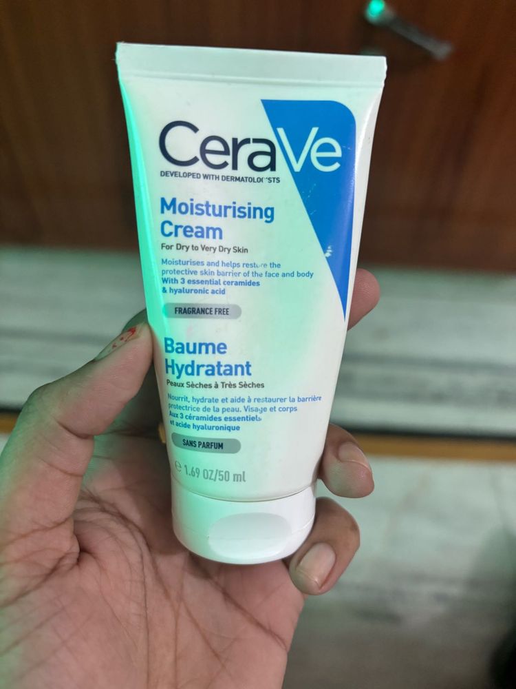 CeraVe Moisturizing Cream+ Lipz Whitening