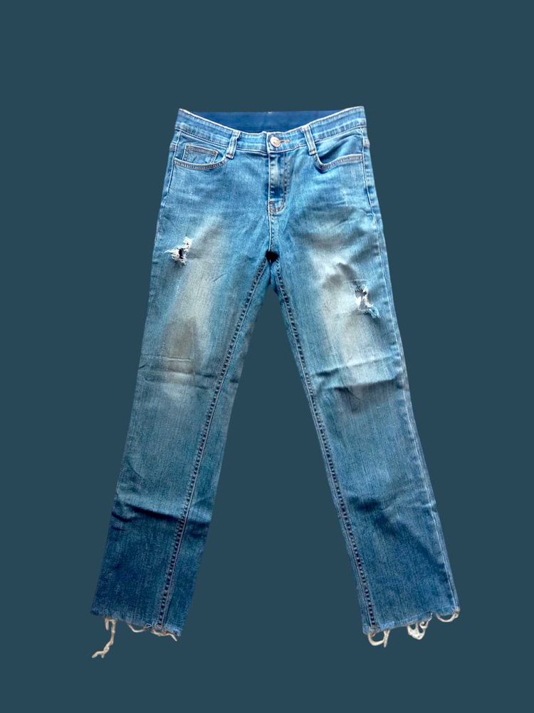 Women&#39;s Slim Fit Jean with Vintage Charm