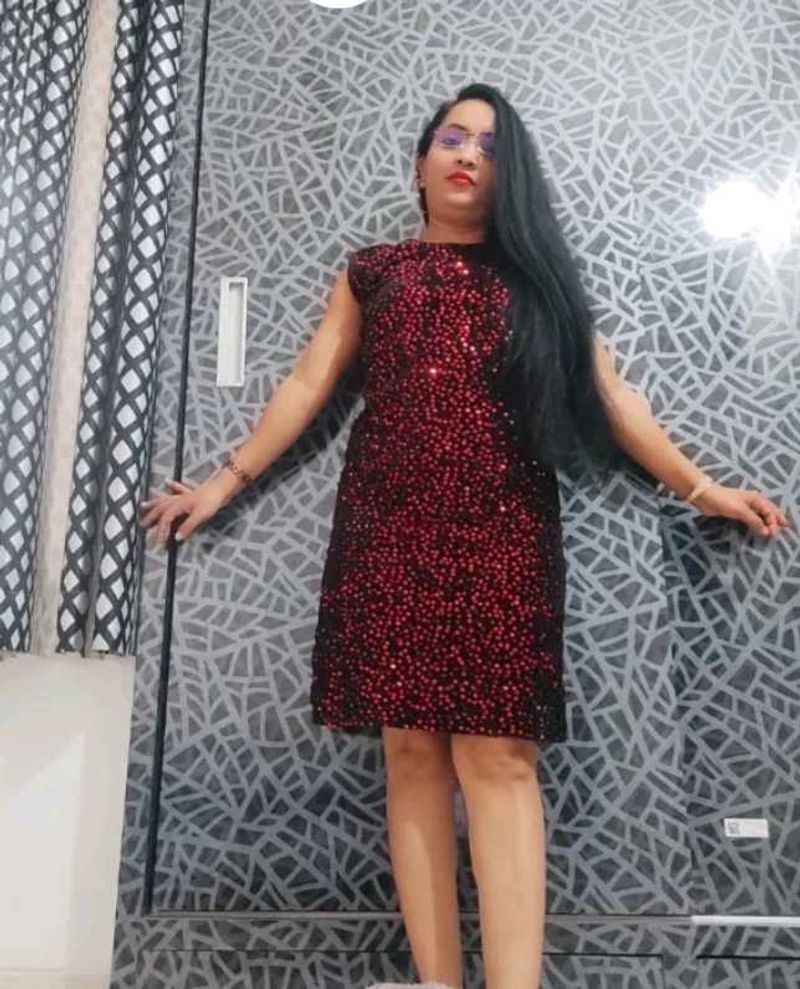 Comfy Glamorous Woman Dress