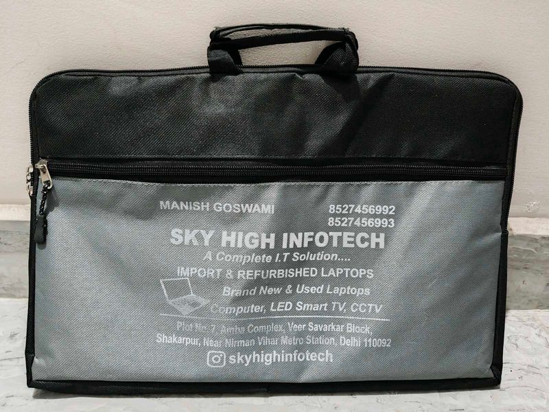 Laptop bag