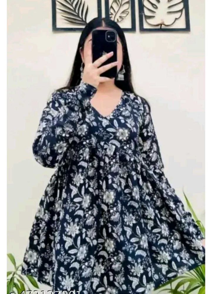 Black Floral Trendy V-neck Short Kurta Top