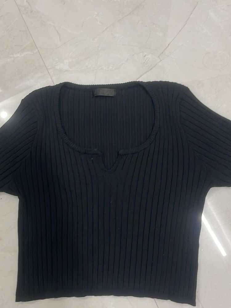 Black Ribbed Top