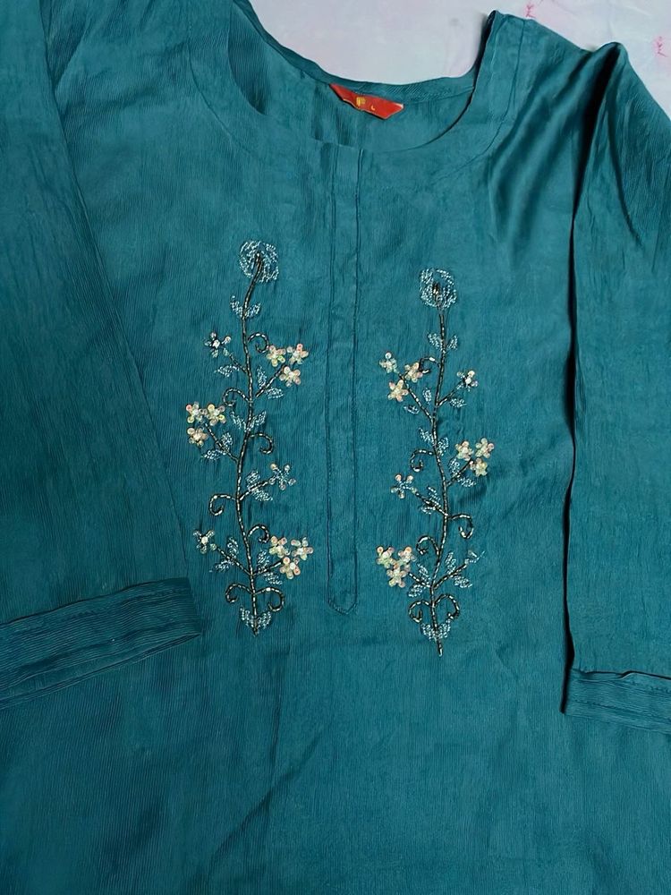 Elegant Teal Embroidered Kurta