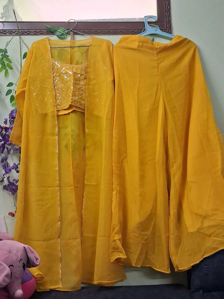 Yellow Kurta Set &amp; Shrug