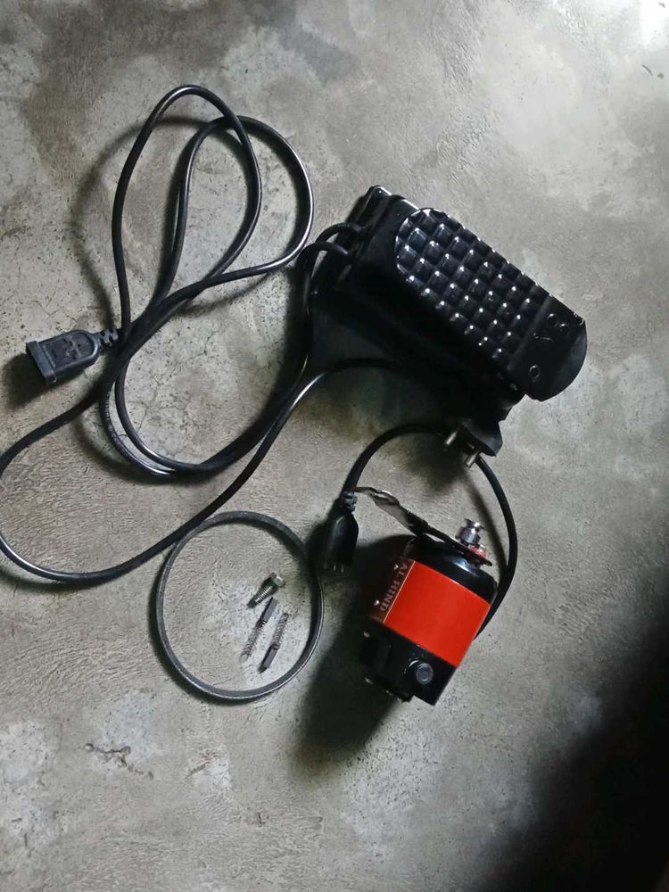 Sewing Machine Motor With Regulator