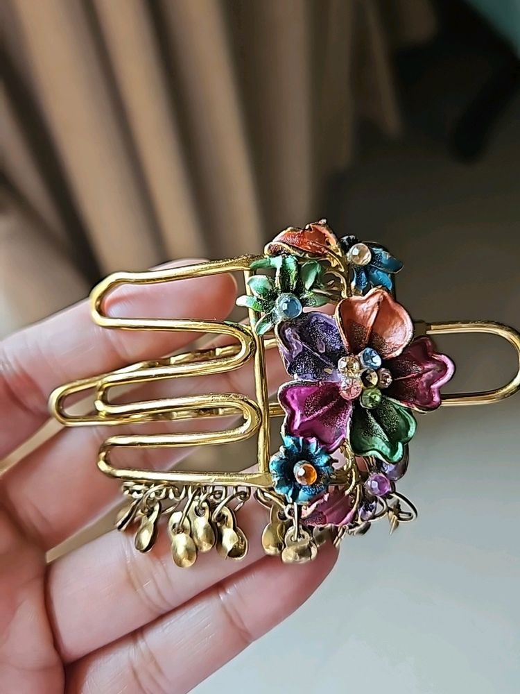 Hair Clutch For Party Wear