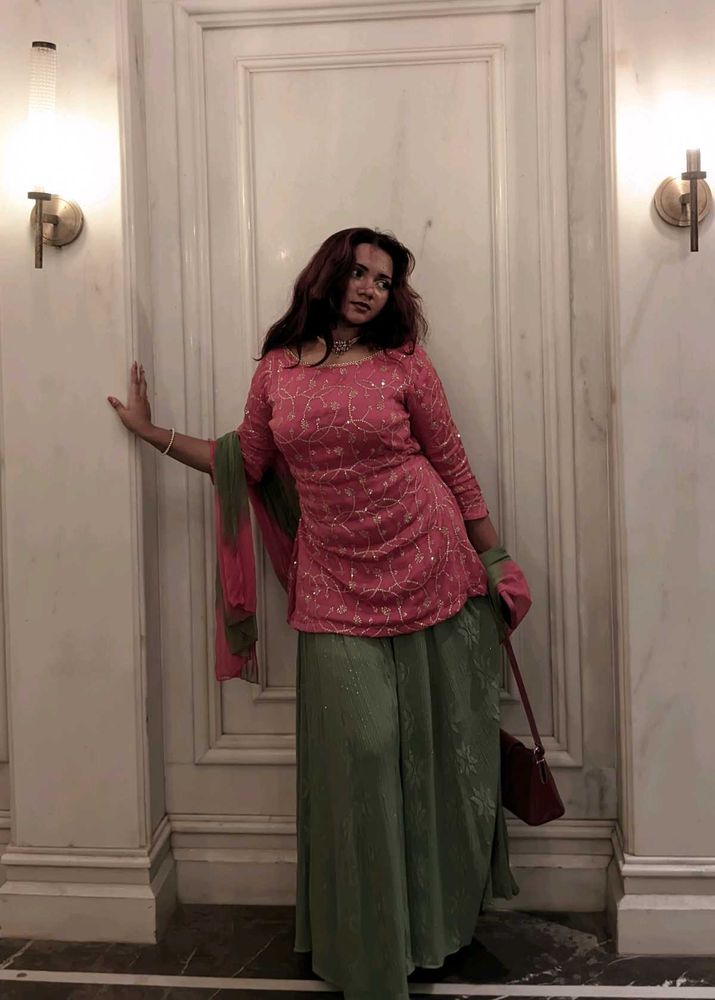Elegant Pink Kurta Set