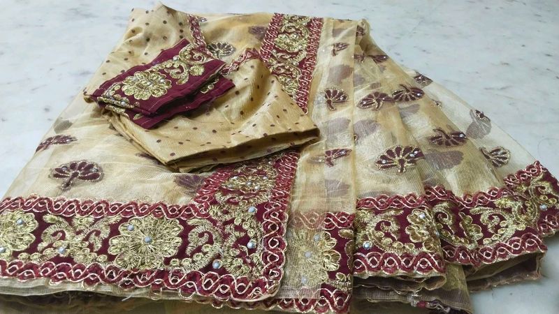 Golden An Red ♥️ Border Saree With Blouse