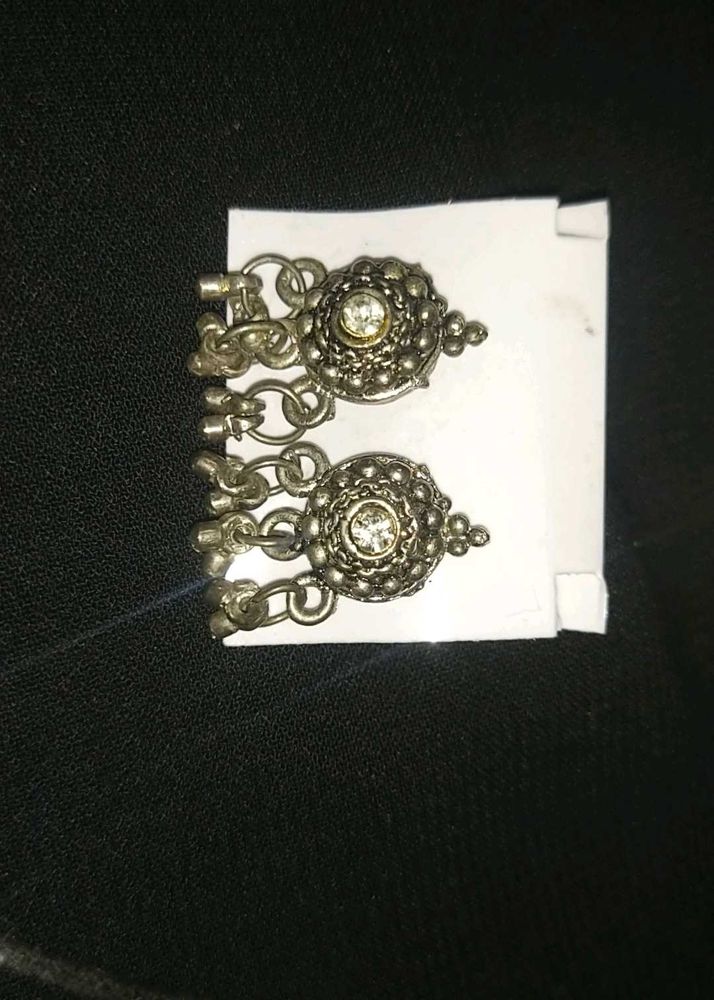 Vintage Silver Tone Dangle Earrings