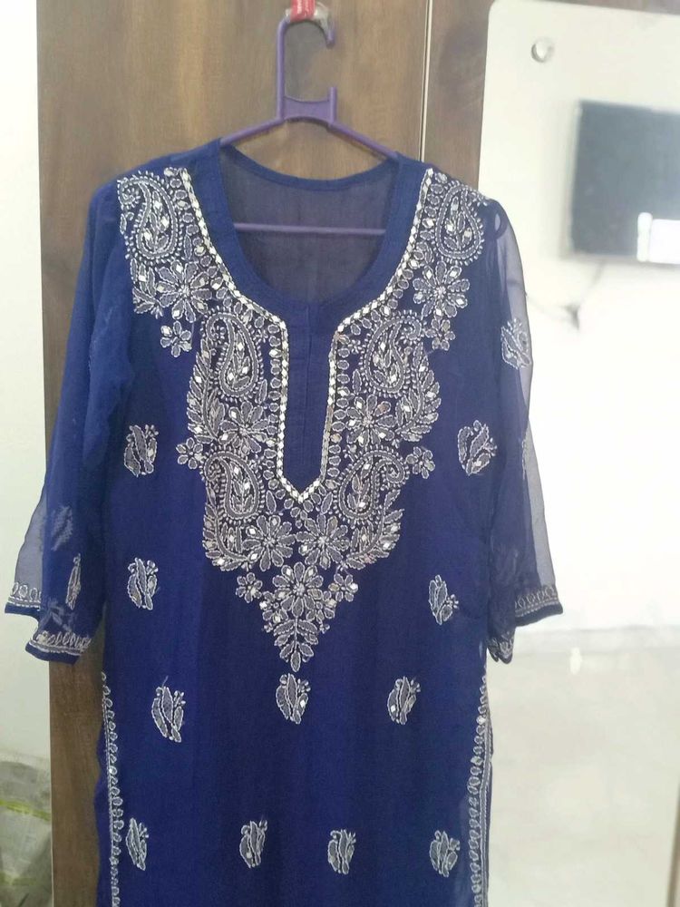 A blue Chikankari kurti.😍