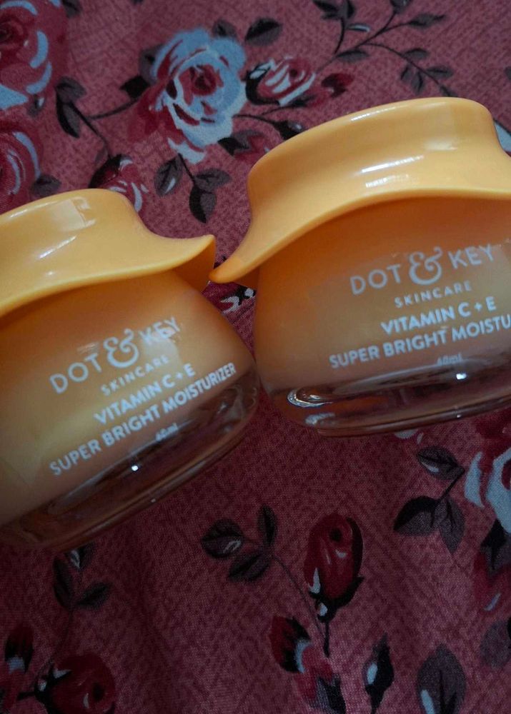 1 Bottles Dot &amp; Key Vitamin C+E Moisturizer