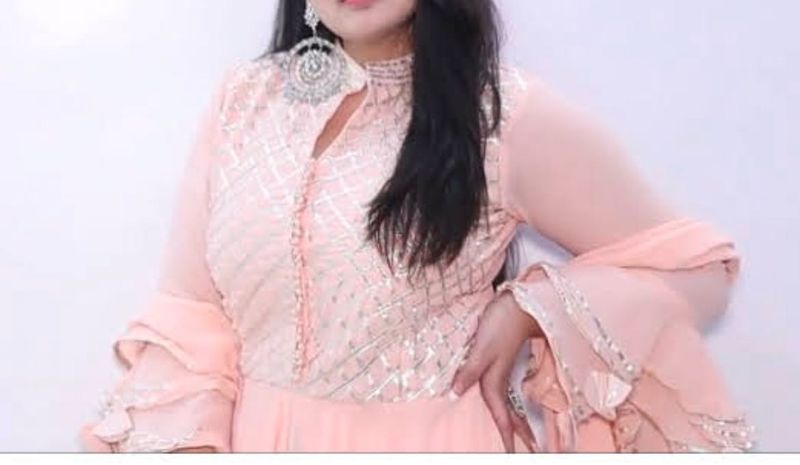 Suit Lungi Style Peach Colour Dress