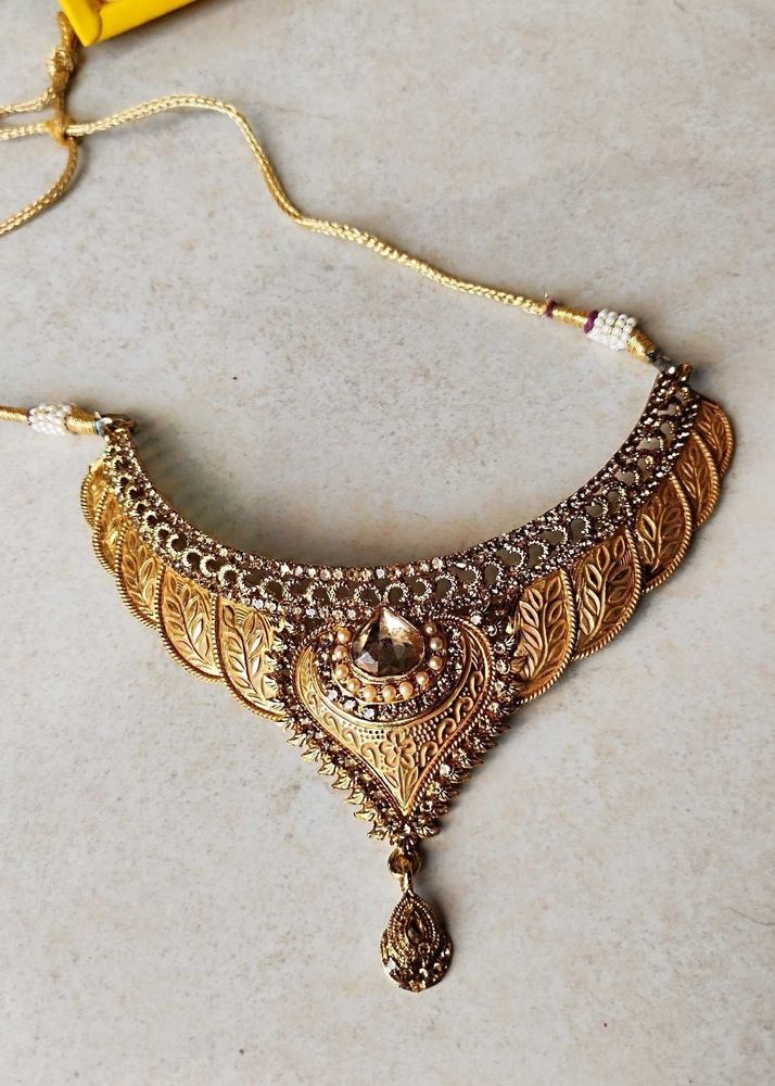 Beautiful Necklace With Earrings And Mangtika,...