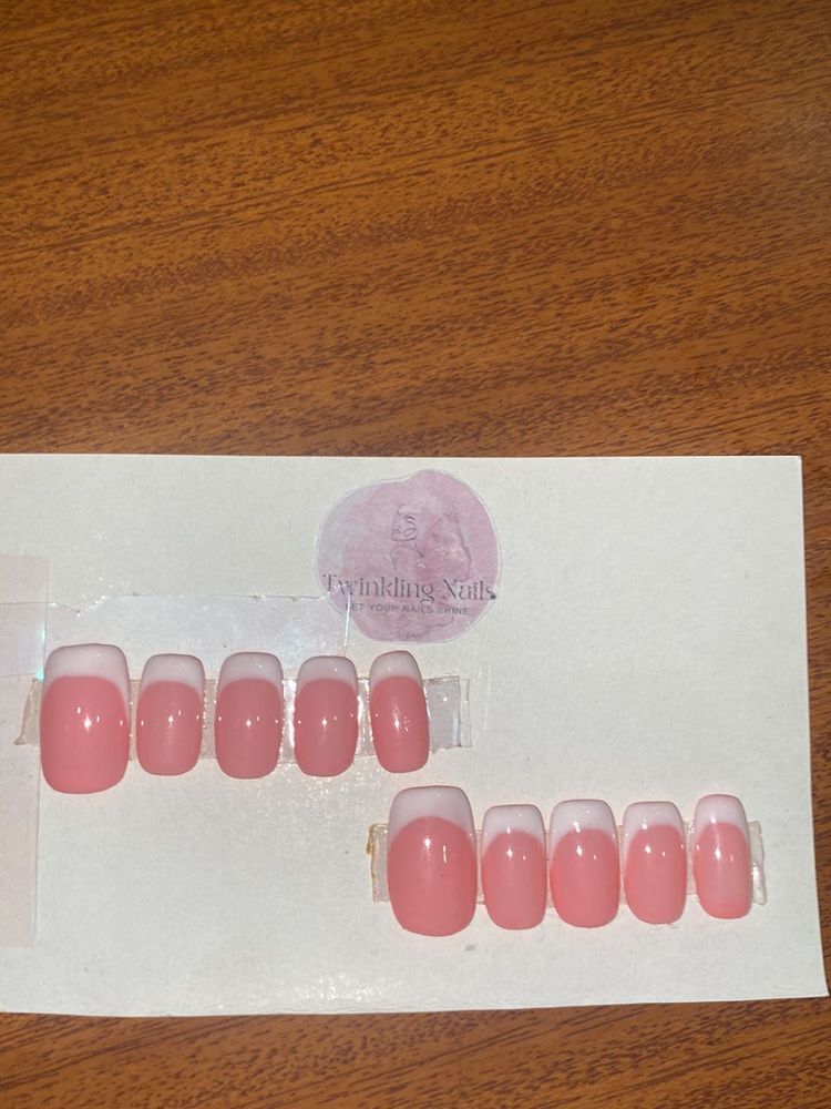 Press-On Nail Set