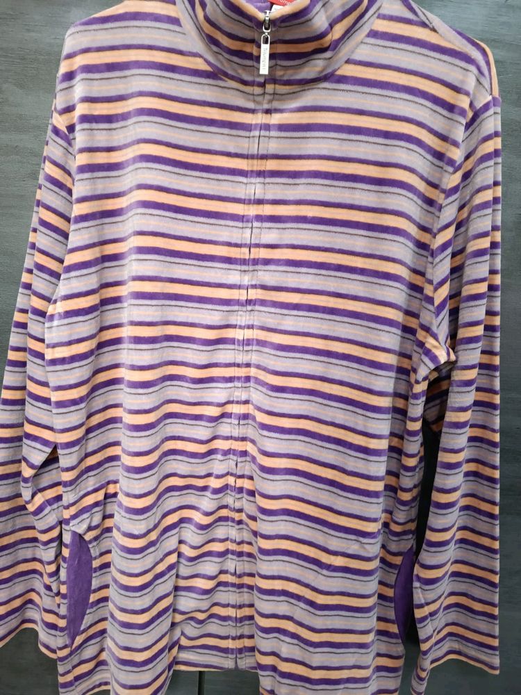Rich Velvet Loungewear From TRIUMPH brand, Brand N