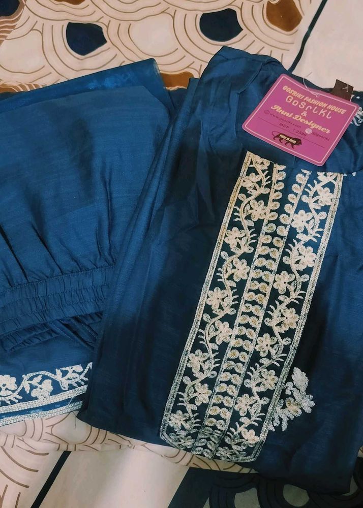 Elegant Blue Kurta Set