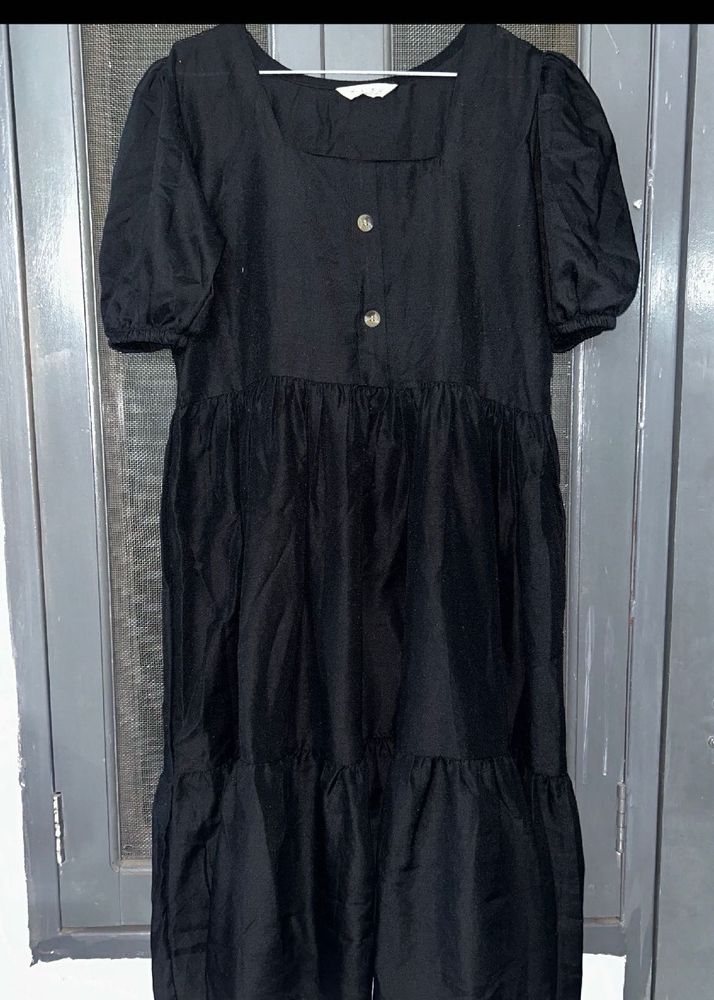 Black Puff Sleeve Midi Dress ❤️