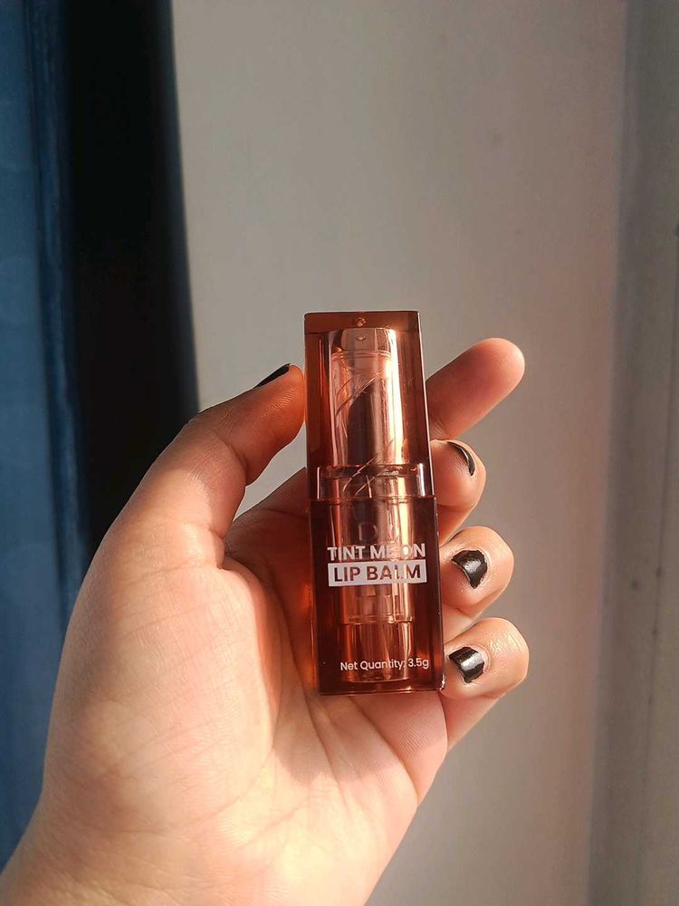 Tint Me on Lip Balm - Swiss Beauty