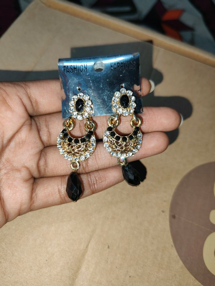 Black Earings