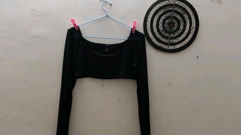 FULL SLEEVES BLACK TOP🚩🖤