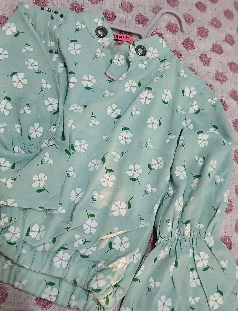 Floral Print Cute Top