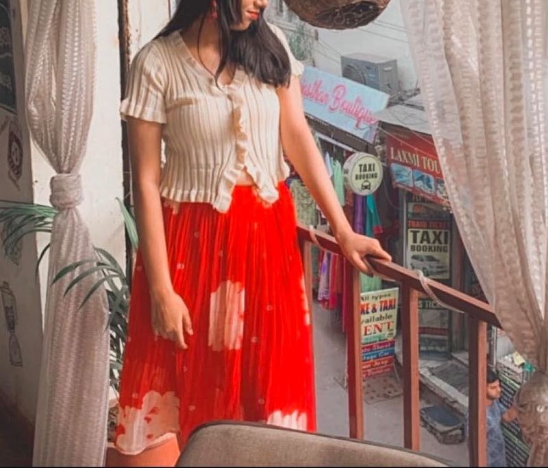 Floral Midi Skirt 🌸✨