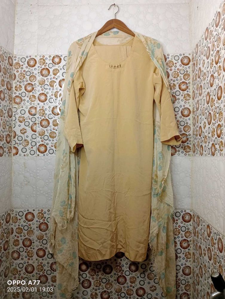 Yellow Casual Kurta Sets &amp; Suits (Women&#39;s)