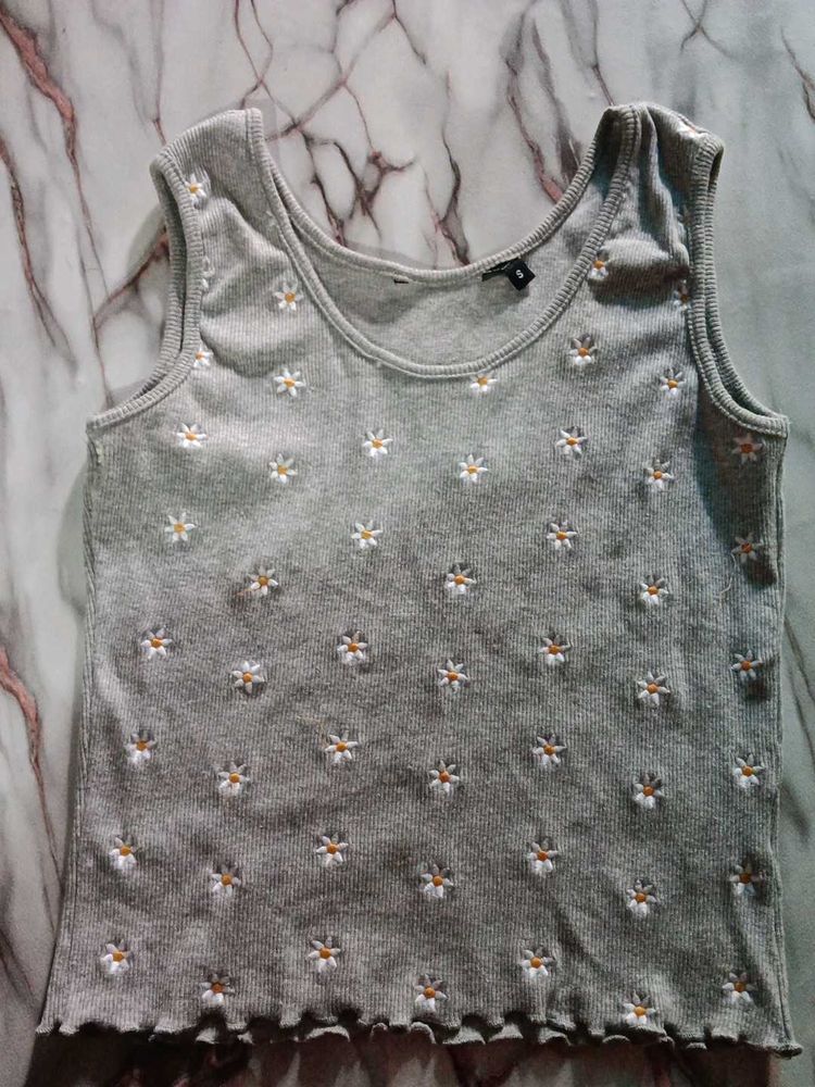 Daisy Embroidered Tank Top