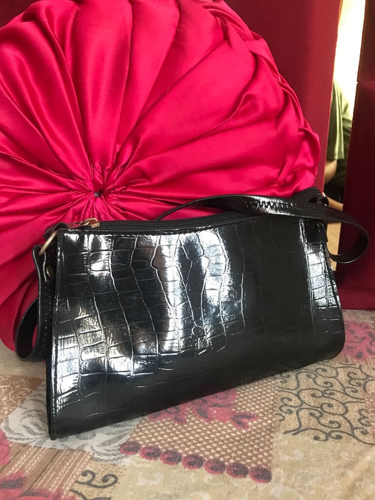 Vintage Croc Embossed Baguette