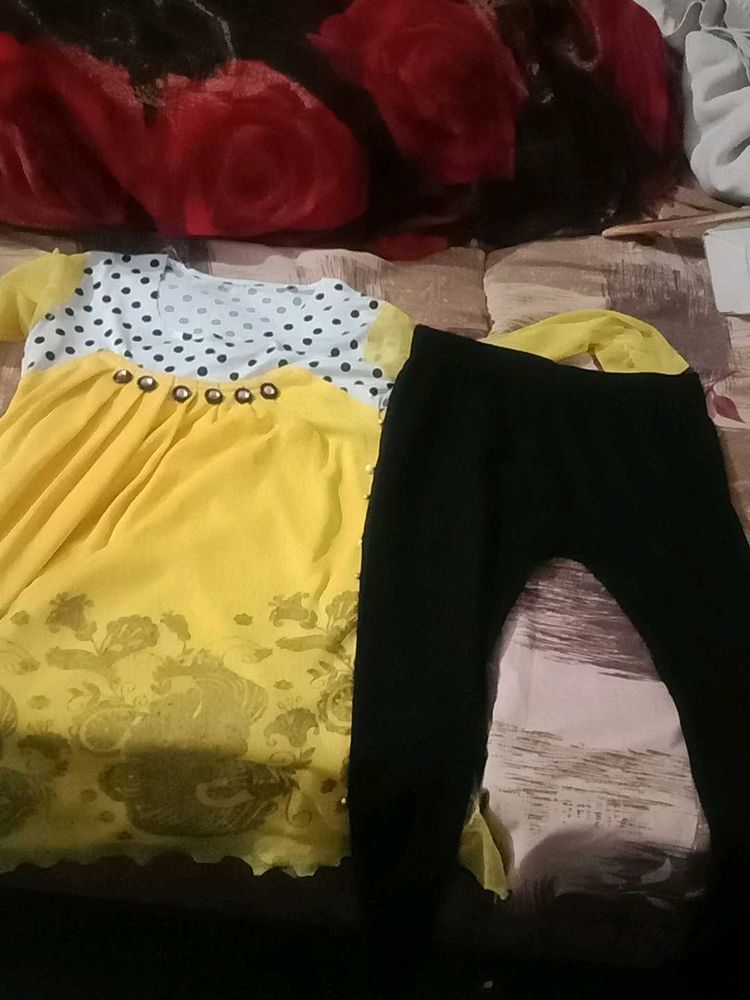 Cute Yellow &amp; Black Girls Outfit