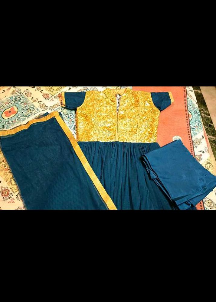 Elegant Ethnic Anarkali Suit Set