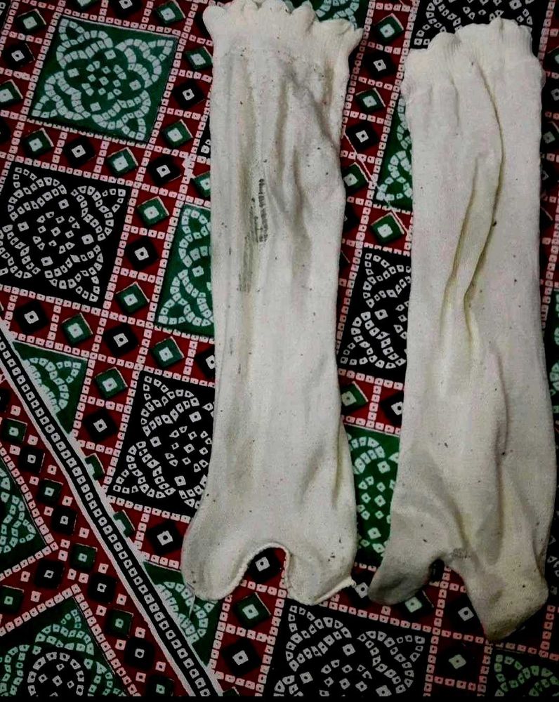White Hairpins