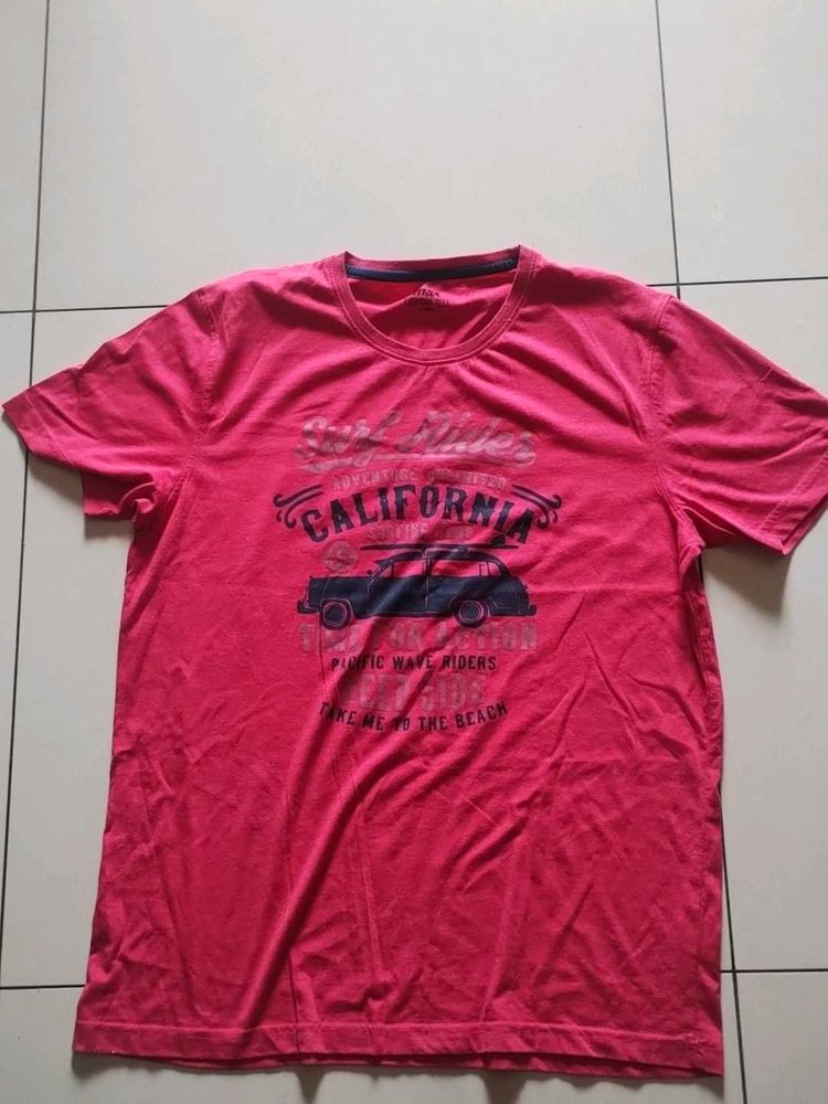 Max Red California T-shirt